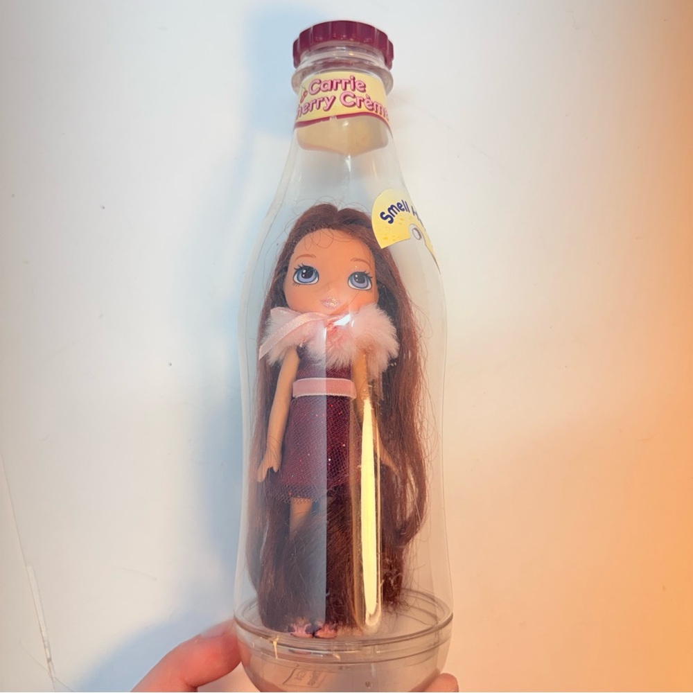 MGA Yummi-Land Soda Pop Girls Carrie Cherry Creme Doll